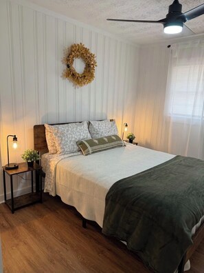 3 soveværelser, strygejern/strygebræt, internetforbindelse, sengetøj