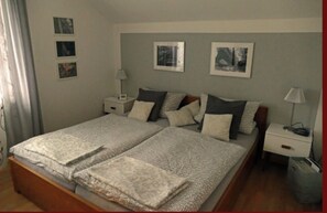 Bügeleisen/Bügelbrett, WLAN, Bettwäsche