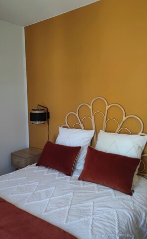 1 間睡房、熨斗/熨衫板、上網、床單