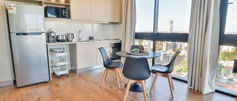 Fridge, microwave, oven, stovetop