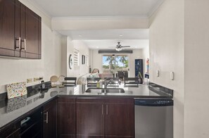 Interior - Oceanfront The Palms 104 by Jaco Vacation (Jaco)