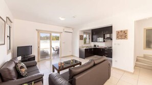 Smart TV, books - EcoHarmony Villa,
Spaceous 3 bed-room, 2 bath-room  with a private pool (Paralimni)