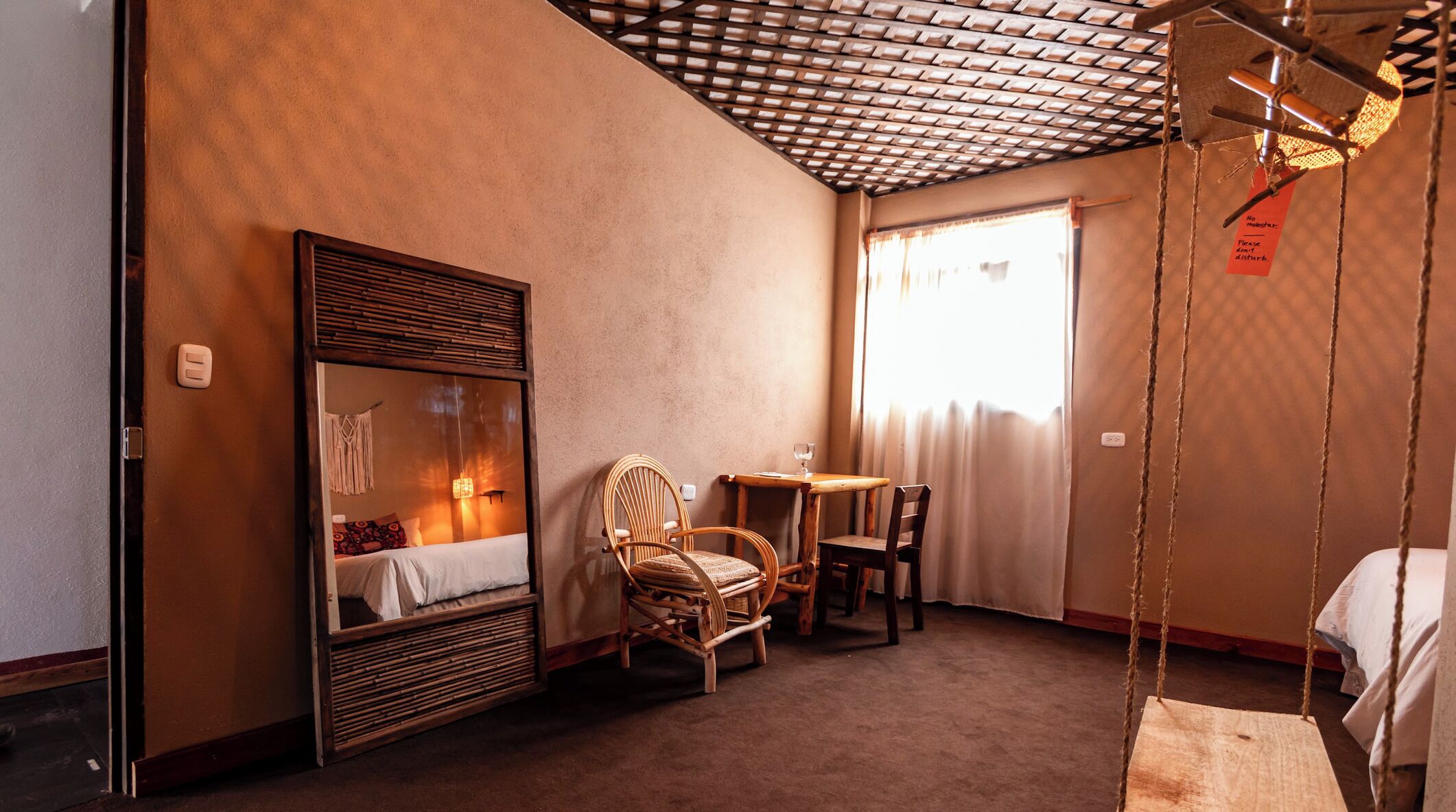 Habitación Confort doble, vistas a la montaña | Edredones de plumas, escritorio, espacio para trabajar con un portátil