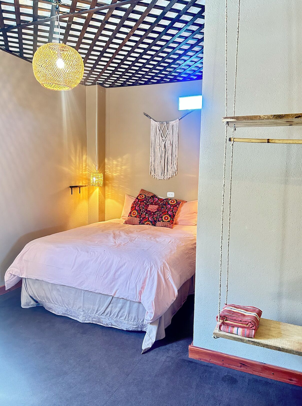 Desk, laptop workspace, free WiFi