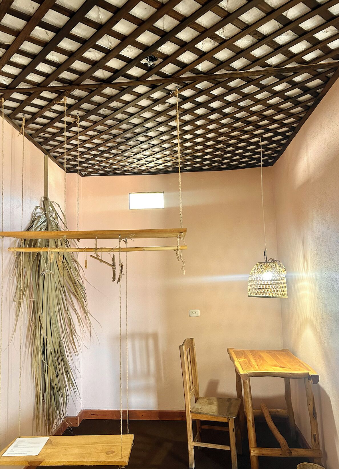 Basic Double Room, Partial Lake View | Interior