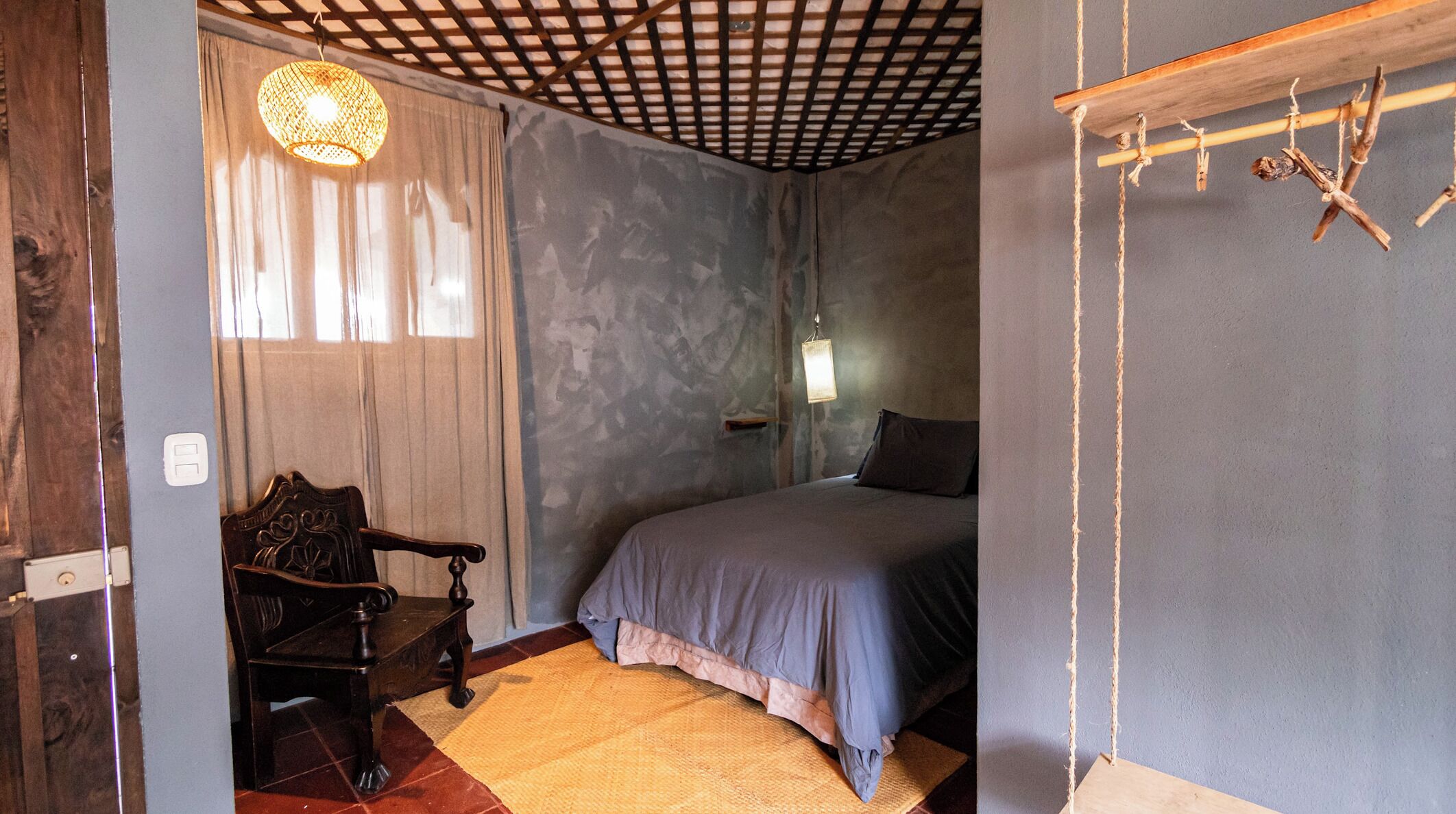 Habitación individual Confort, vistas a la montaña | Edredones de plumas, escritorio, espacio para trabajar con un portátil