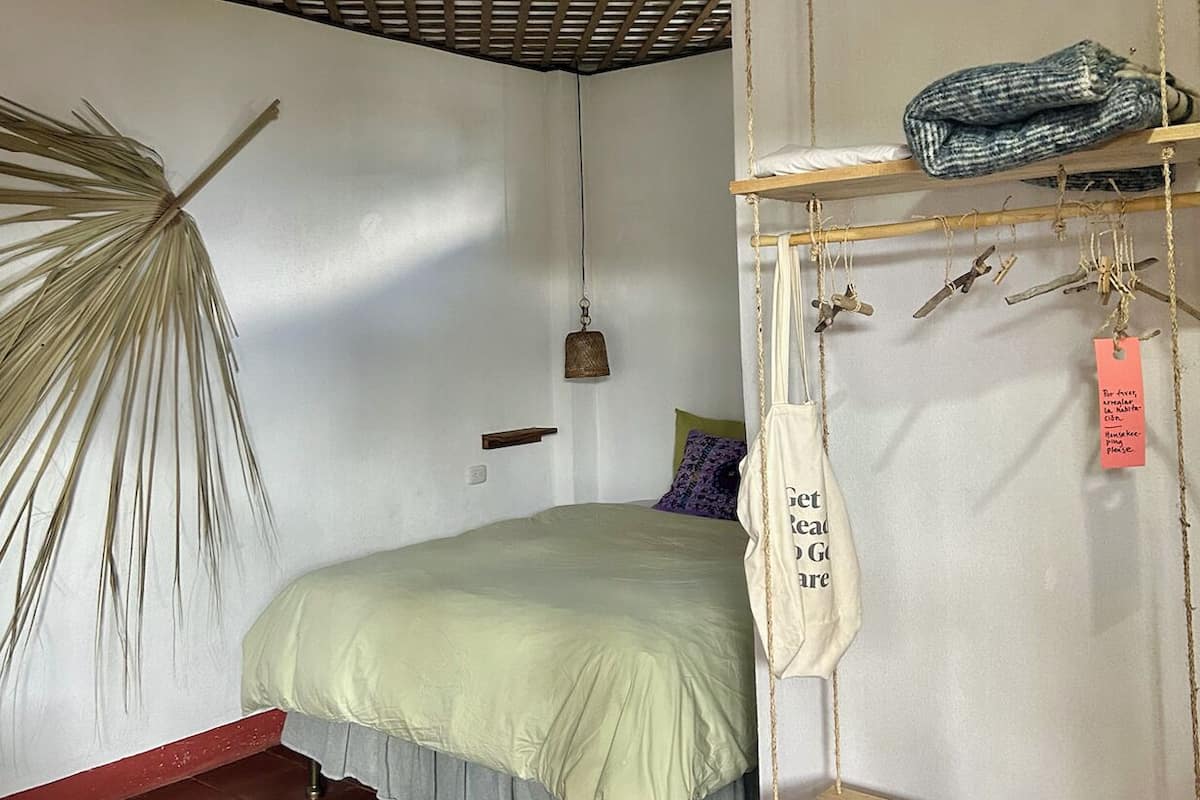 Desk, laptop workspace, free WiFi