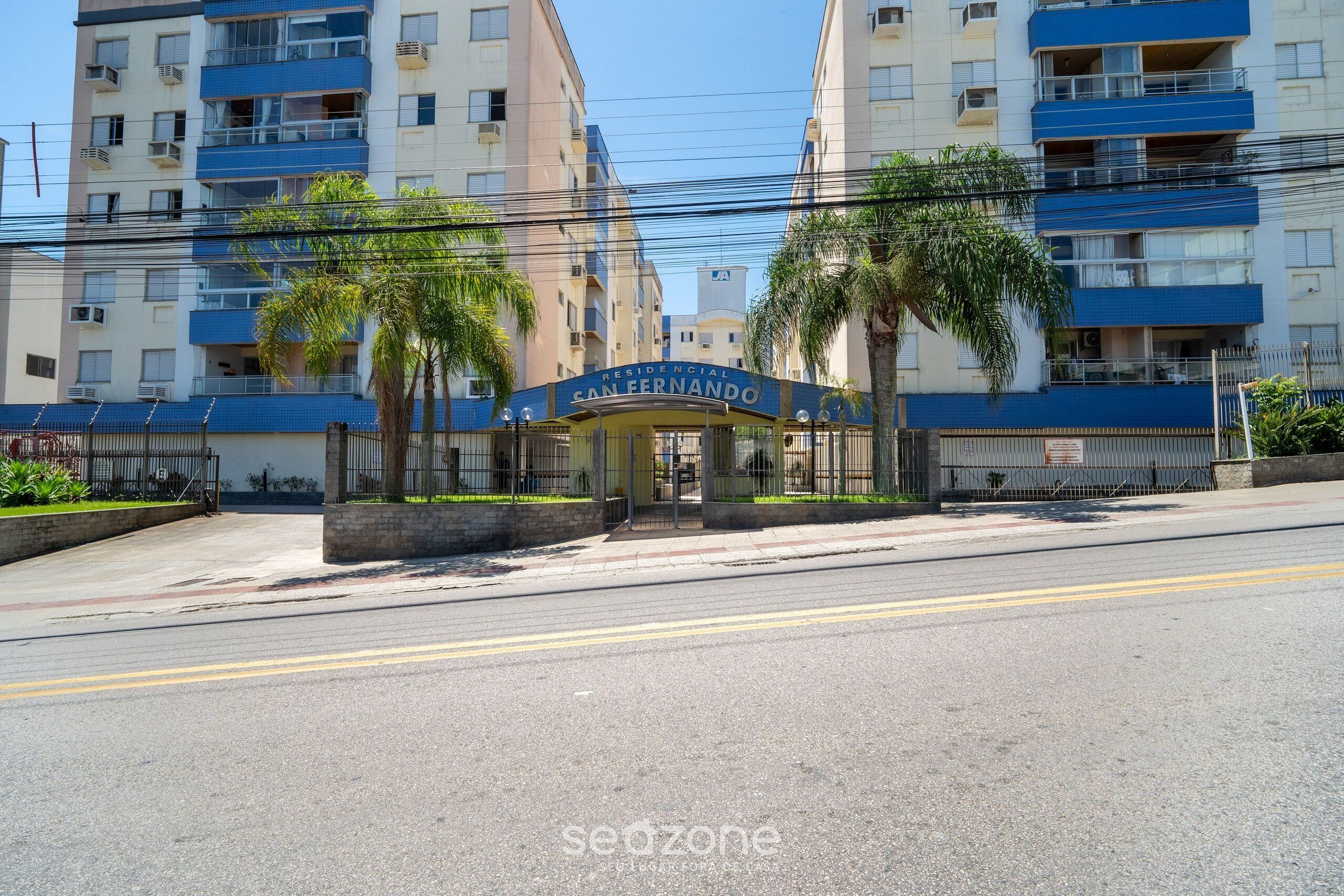 Basic Apartment | Exterior