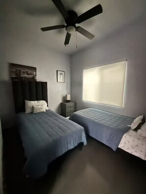2 Schlafzimmer, Bügeleisen/Bügelbrett, Internetzugang, Bettwäsche