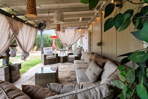 Terrace/patio - Desert Cove 4-bedroom house in vibrant Phoenix (Phoenix)