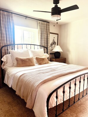 1 Schlafzimmer, Bügeleisen/Bügelbrett, kostenloses WLAN, Bettwäsche