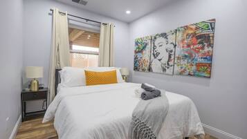 Strykejern/-brett, wi-fi og sengetøy