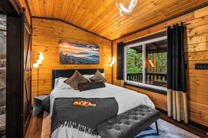1 bedroom, free WiFi, bed sheets - Couples Dream Escape  Private Theater & Hot Tub (Sevierville)