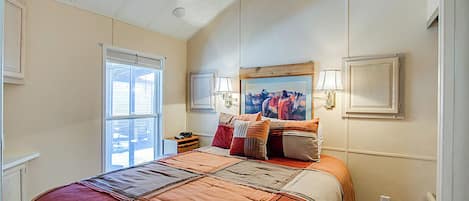 Chalet (1 Bedroom) | Interior