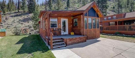 Chalet (2 Bedrooms) | Interior