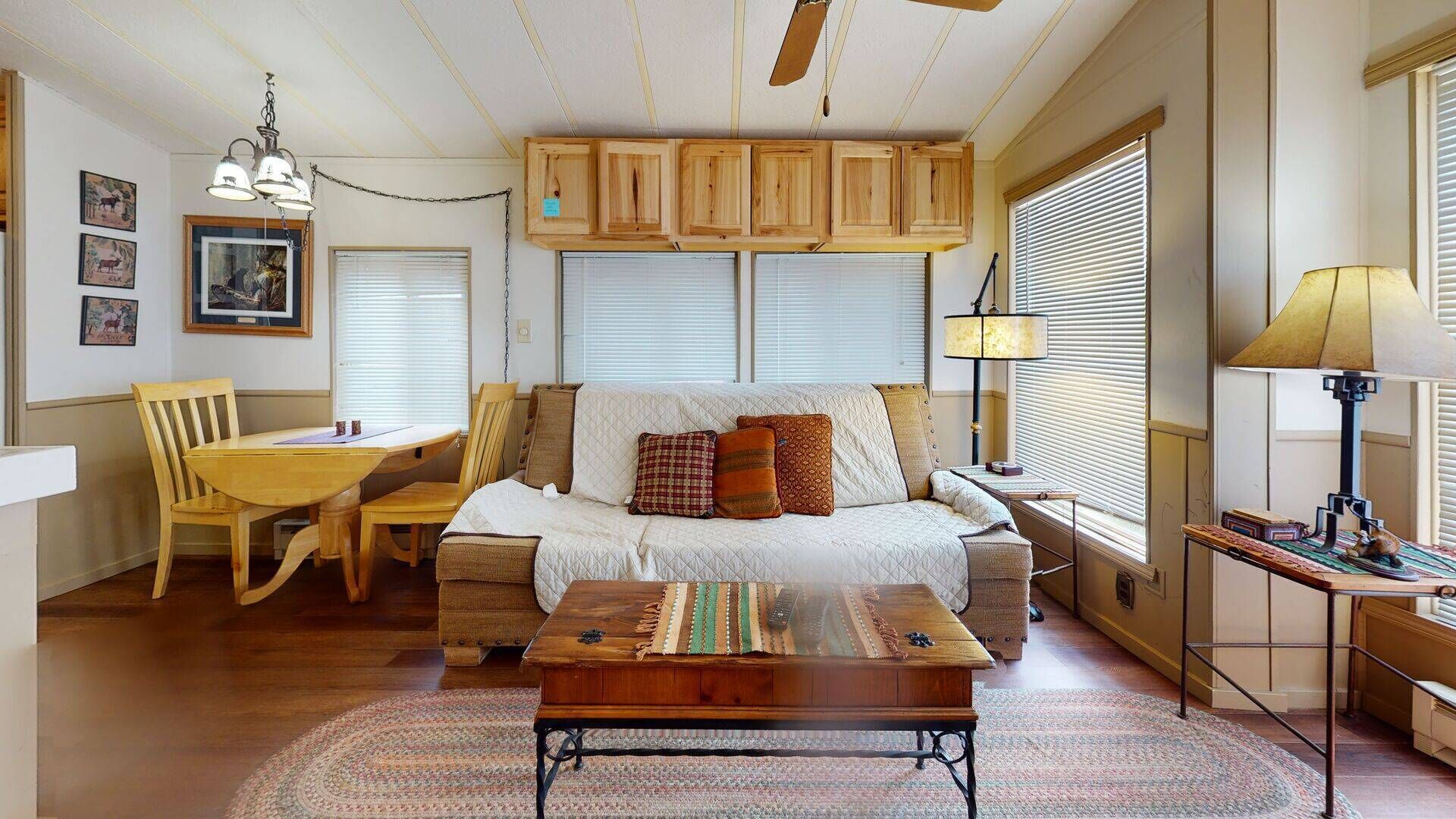 Chalet (1 Bedroom) | Interior