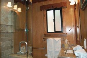 Chalet (2 Bedrooms) | Interior - Deer Den (Yosemite National Park)