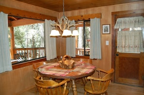 Chalet (2 Bedrooms) | Interior - Deer Den (Yosemite National Park)