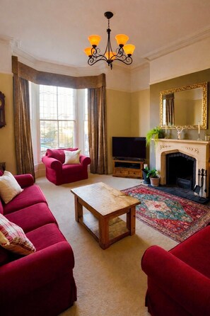 Living area -  Victorian Residence – A Golf Championship  Home of Distinction (Southport)