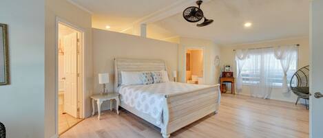 3 bedrooms, iron/ironing board, Internet, bed sheets