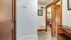 Interior - Close to Venues & Fairgrounds! York Area Home (Red Lion)