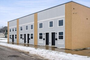 Exterior - Downtown Modern Appleton Loft with Free Parking (Appleton)