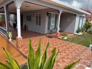 Terrace/patio - Hernández Rental -complete house- (Aguadilla)