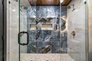 Shower, hair dryer, towels, soap - Luxe Romantic Cabin w/ Theater, Sauna & Mtn Views! (Gatlinburg)