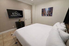 2 Schlafzimmer, Schreibtisch, Bügeleisen/Bügelbrett, kostenloses WLAN