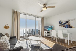 Smart TV - Majestic Beach Resort 2010 Beach Front Sleeps 7 Family Friendly (Panama City Beach)