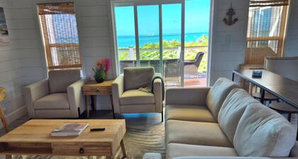 Charming 4-bedroom house with a relaxing view of the Sea of abaco.
Hope Town