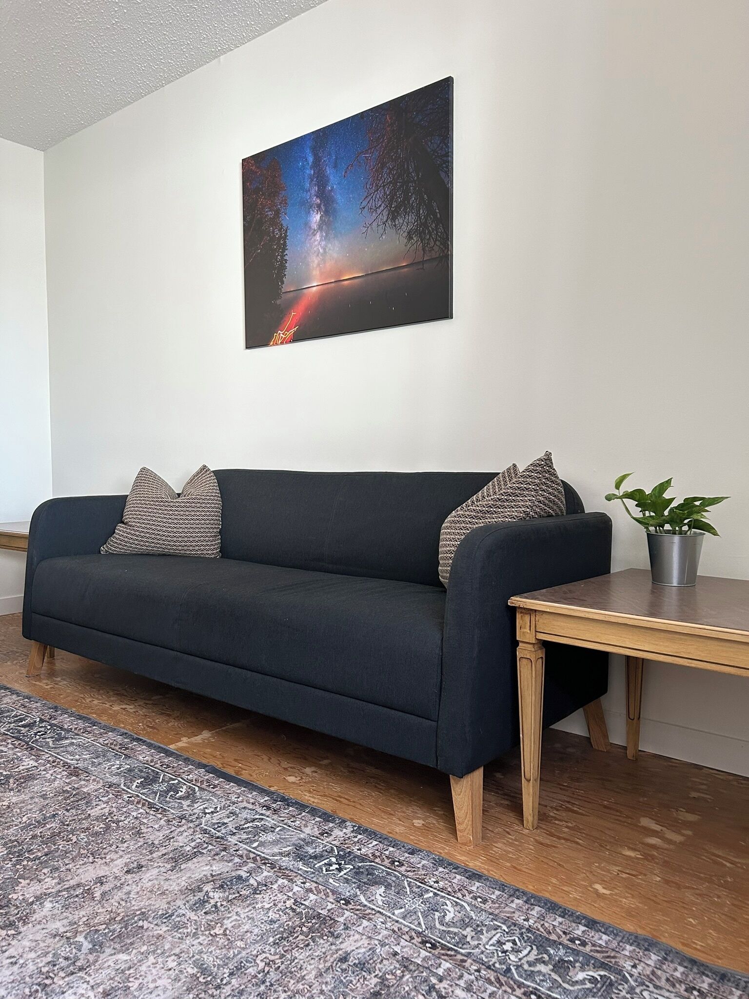 Suite, 2 Bedrooms, Kitchen | Living area