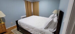 4 soverom, strykejern/-brett, wi-fi og sengetøy