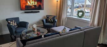 Family-Friendly 4BR - Near Parks, Golf & Beaches