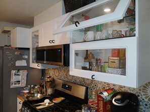 Private kitchen - Cute 3 BR- Great for families/kids/pets! (Killeen)