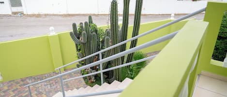 Handrails in stairways