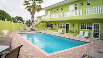 Standard Apartment, Garden View | Pool | Outdoor pool, sun loungers