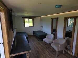 2 bedrooms, WiFi