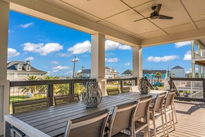 Outdoor dining - Elevator | Stunning Views | Media Room | Sleeps 12 (Crystal Beach)