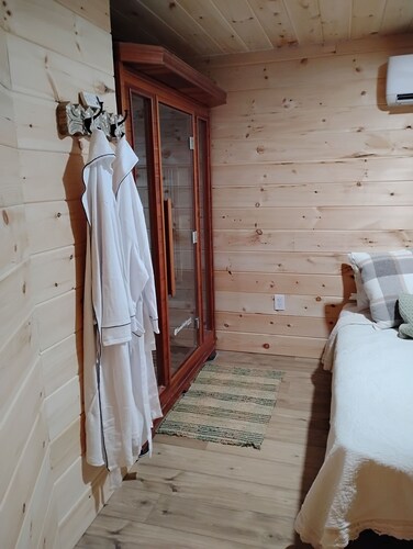 Briar Ridge Cabin in Osgood IN