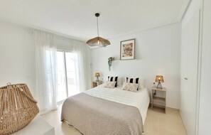 3 Schlafzimmer, Bügeleisen/Bügelbrett, WLAN, Bettwäsche
