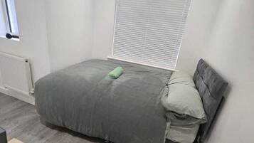 6 chambres, Wi-Fi gratuit, draps fournis