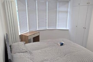 6 chambres, Wi-Fi gratuit, draps fournis