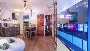 Strygejern/strygebræt, Wi-Fi, sengetøj