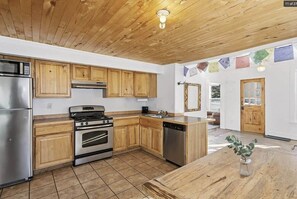 Fridge, microwave, oven, stovetop - The Victorian: A Rico Retreat (Rico)