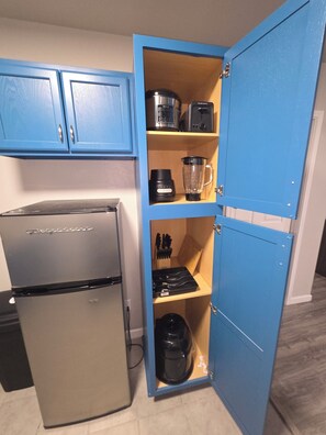 Interior - Cozy 1-bedroom studio in delightful Houston safe neighborhood! (Houston)