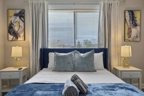4 bedrooms, iron/ironing board, WiFi, bed sheets