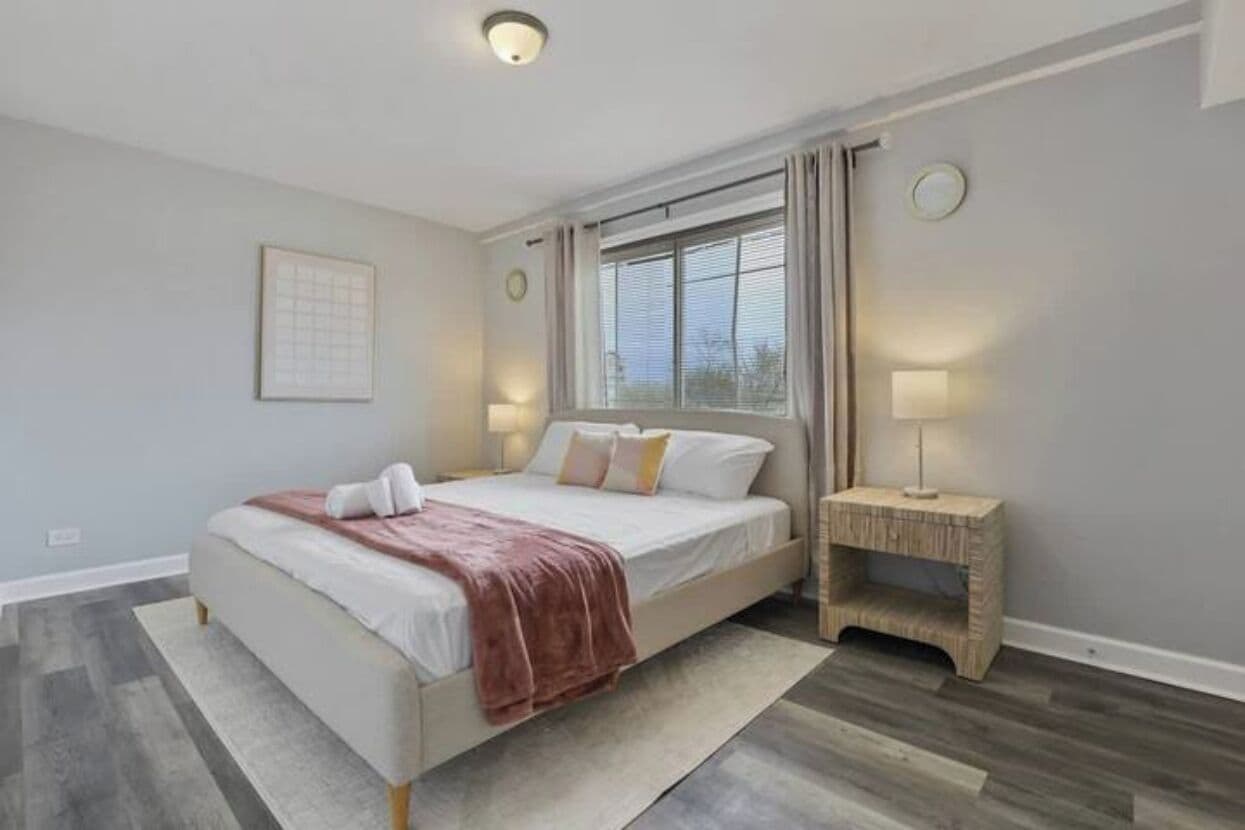 4 chambres, fer et planche à repasser, Wi-Fi, draps fournis