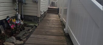 Cozy 1-bedroom studio in peaceful Wildwood with Heat/AC, kitchenette & Bathroom