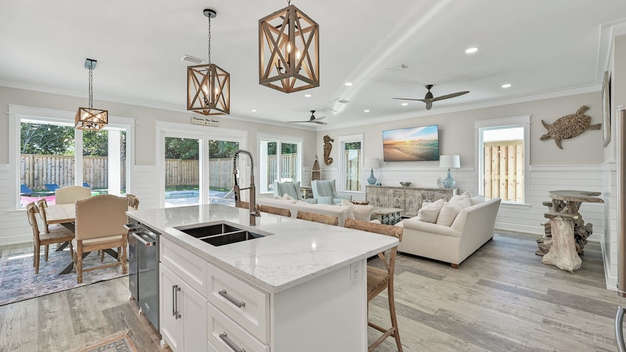 Laguna Beach Retreat by AvantStay | Private Pool + Steps to the Beach • Near Pier Park and Dining